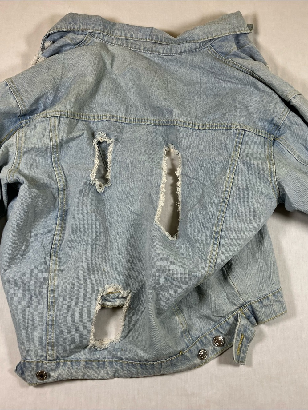 Source Unknown Light Blue Distressed Kids' Denim Jacket - Picture 2 of 2